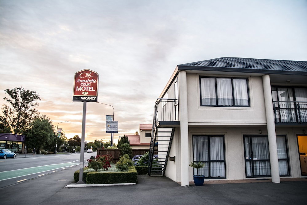 Hotel Annabelle Court Motel