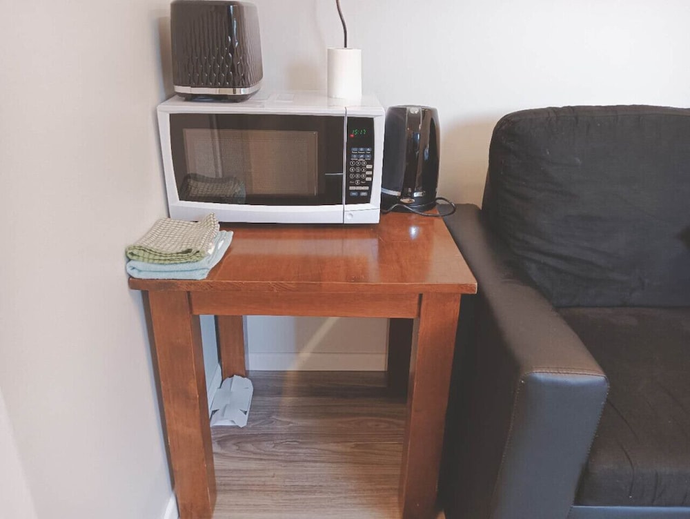 Hotel 1 Double 1 Sofa Beds Garden Chalet B