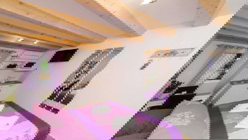 Hotel Lavender Garden Apartments