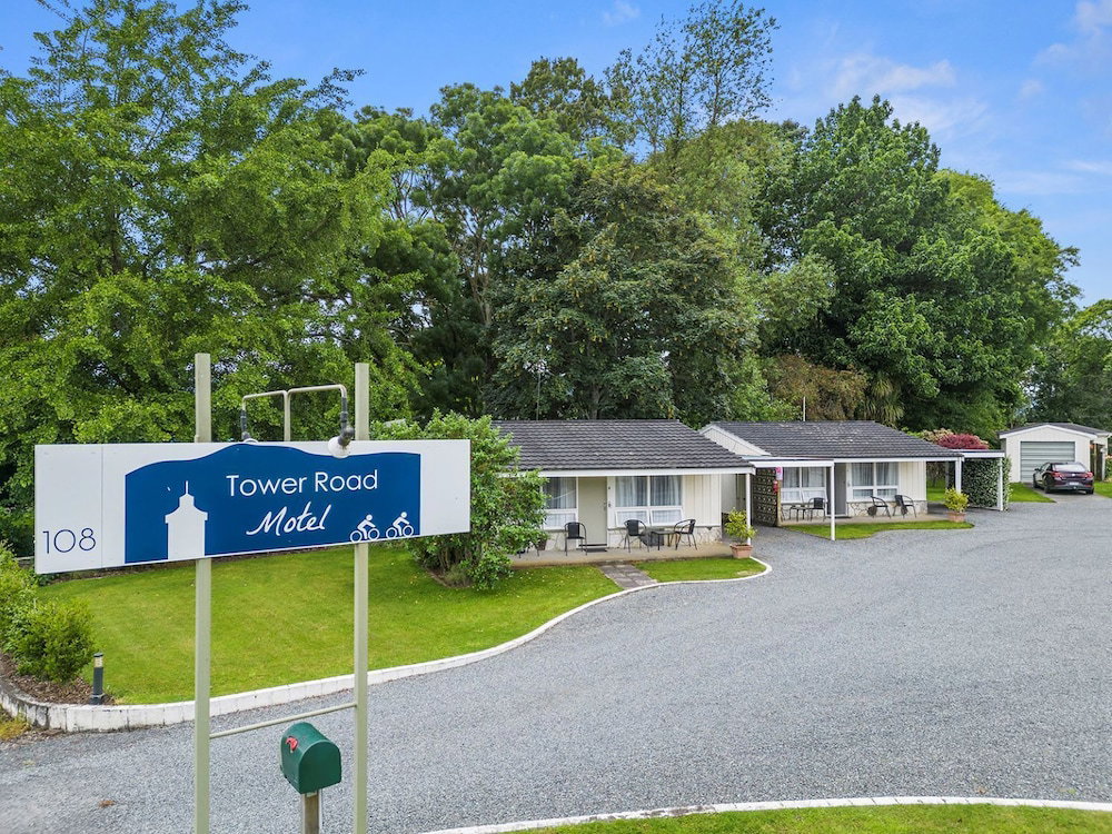Hotel Tower Road Motel