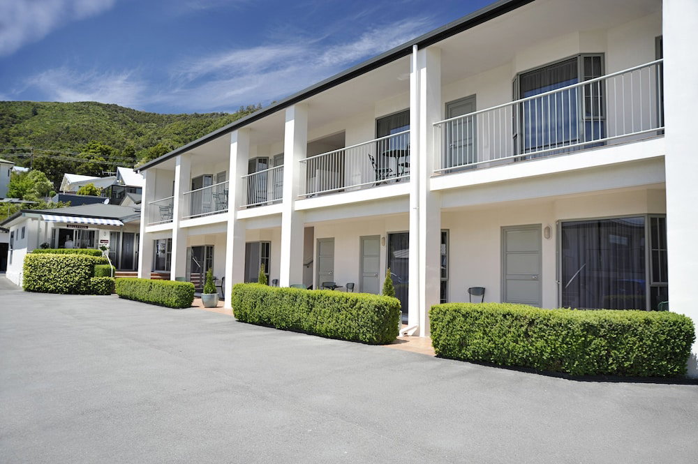 Hotel Jasmine Court Motel