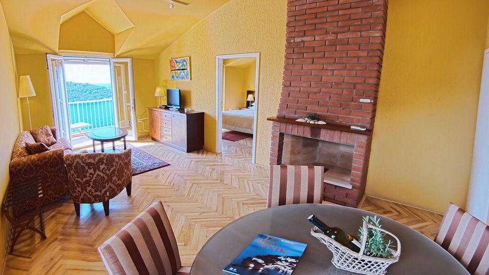 Sipa Apartments