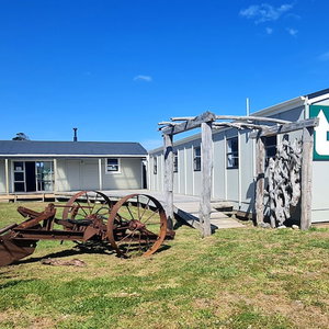 Hotel Rarakau Lodge cazare Tuatapere