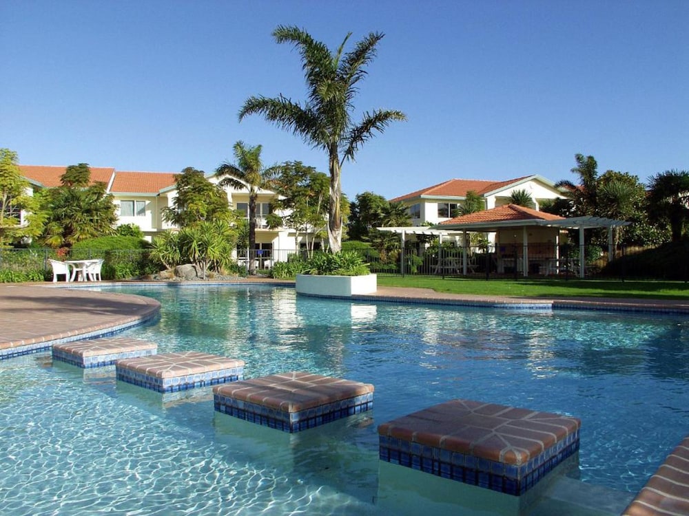 Hotel Pacific Palms Resort