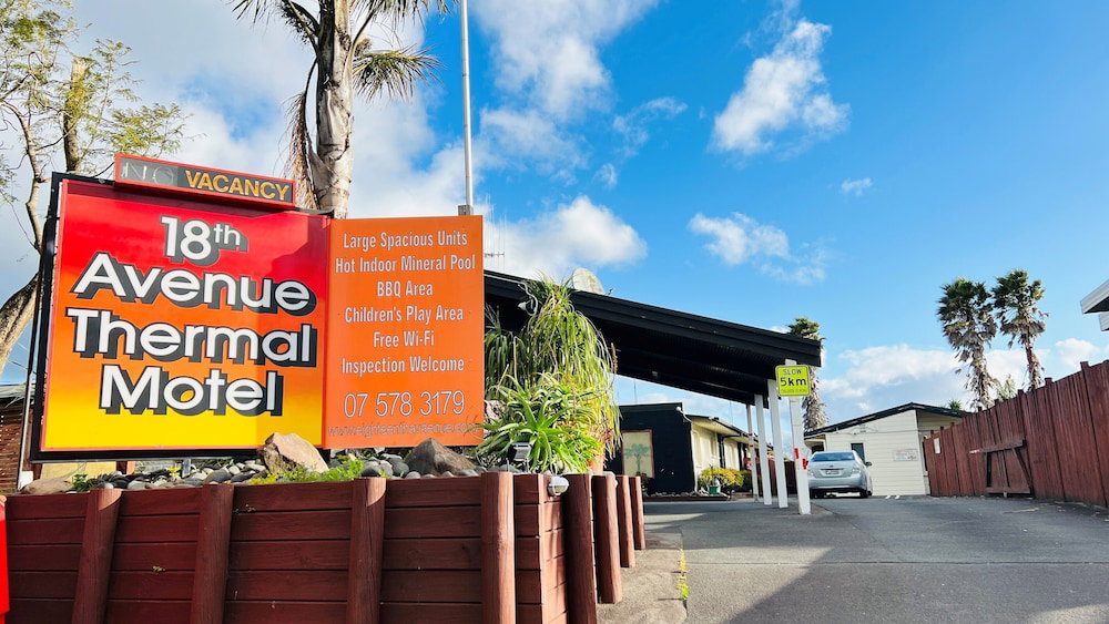 Hotel 18Th Avenue Thermal Motel