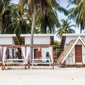 Hotel Tatak Balabac Beach Camp cazare Balabac
