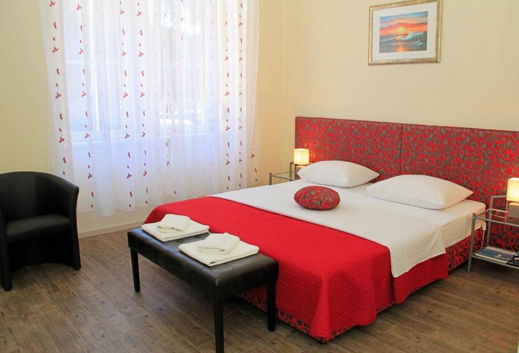 Hotel Lady Of Health Apartments