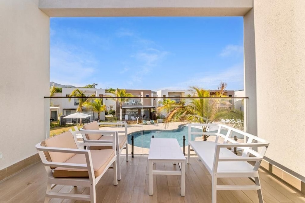 Hotel Villas The Tides By Playa Caracol Resort