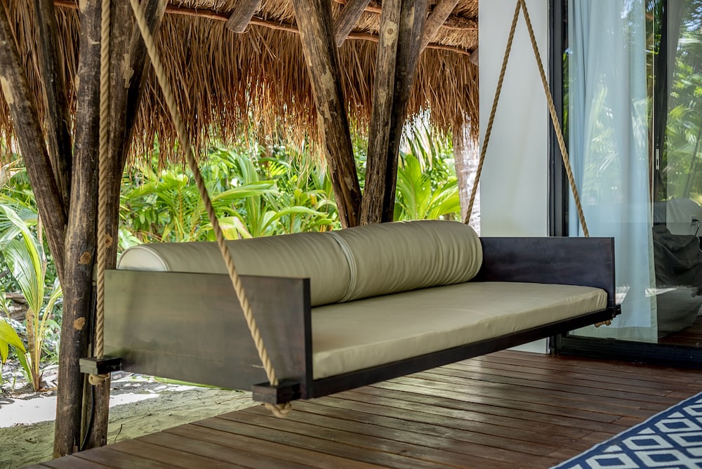 Isla Palenque Member Of The Cayuga Collection