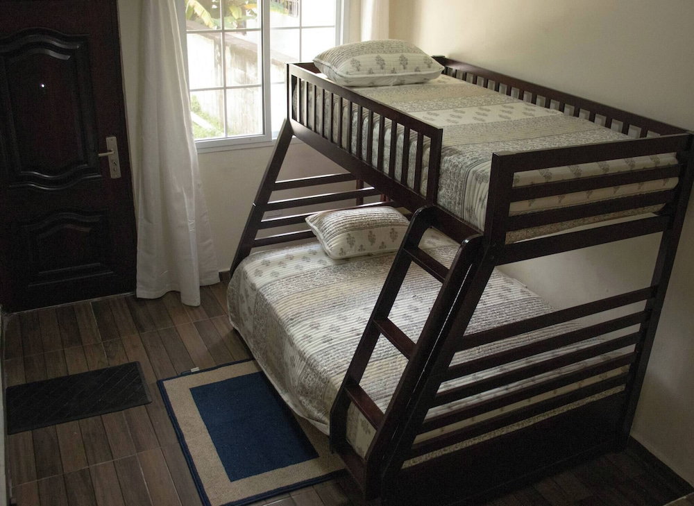 Comfortable Apartment In Los Naranjos