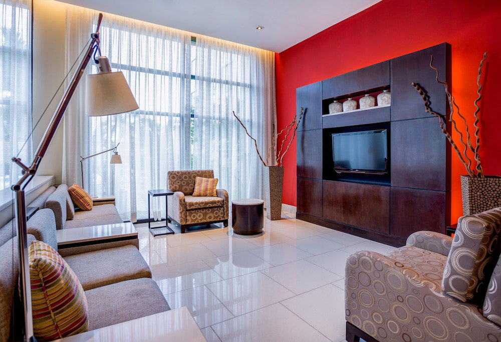 Courtyard By Marriott Panama Metromall
