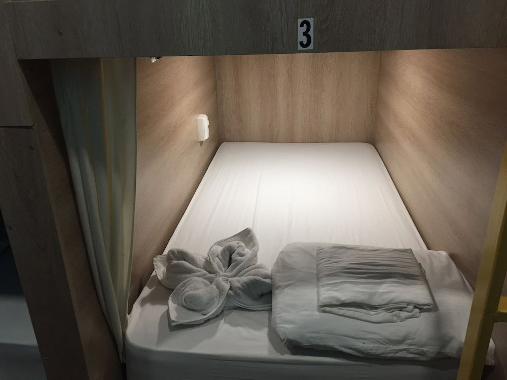 Hotel Hostel The Pod 33