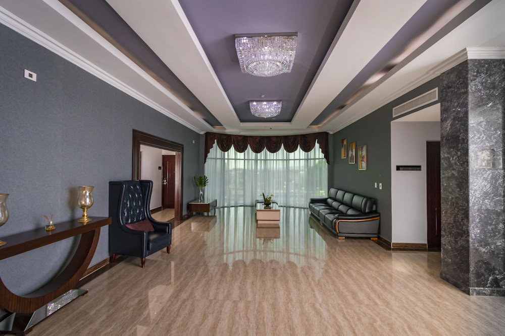 Hotel City Plaza & Suites