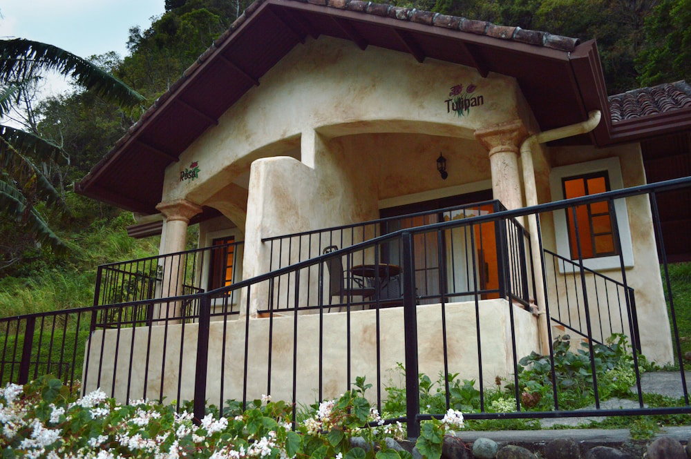 Valle Escondido Resort