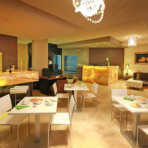 Hotel Hotel Suites Ambassador cazare Bella Vista