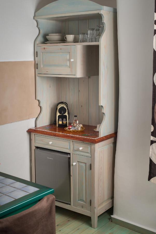 dal travel Dream Art Studios