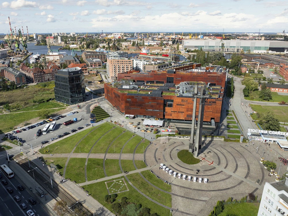 Hotel Lily Apart - Rooftop Terrace Apartments By The Shipyard