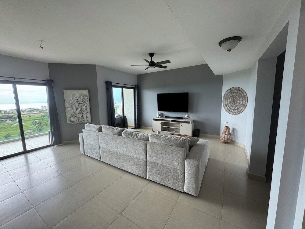 Vista Mar 3 Bedroom Ocean View Beach Golf Marina
