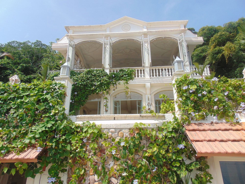 Hotel Villa Caprichosa