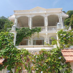 Hotel Villa Caprichosa cazare San Pedro