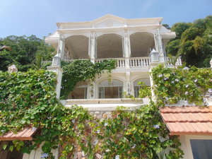 Hotel Villa Caprichosa cazare San Pedro