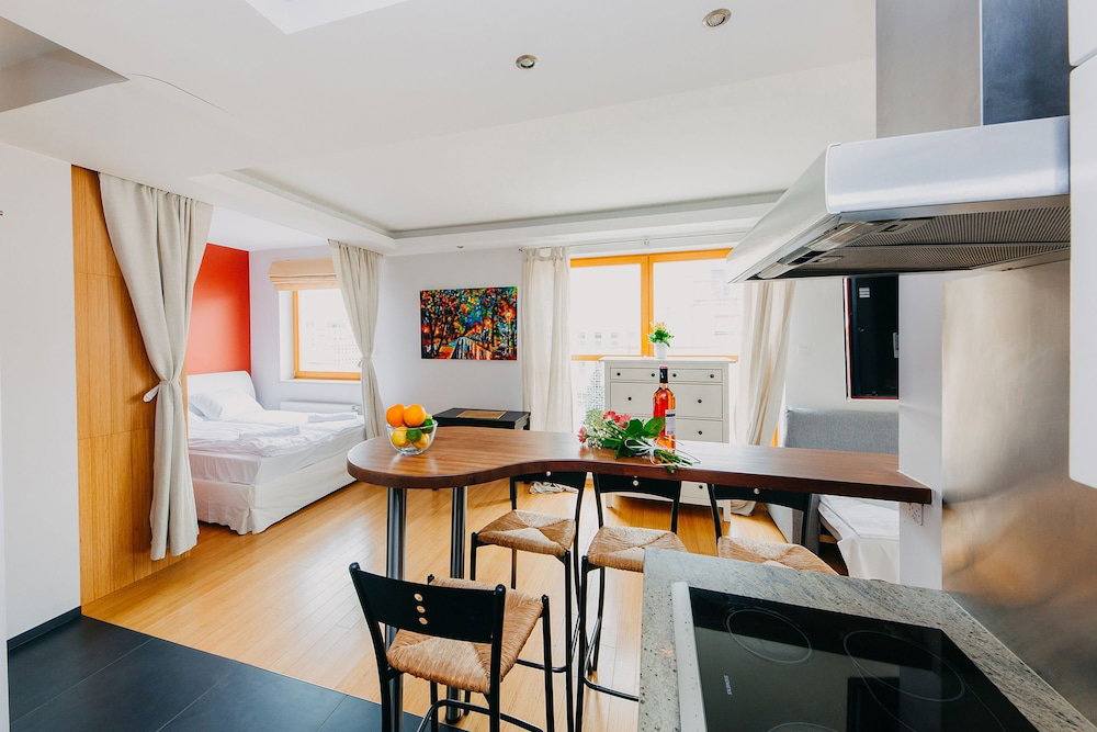 Hotel Shortstaypoland Chełmska - B5