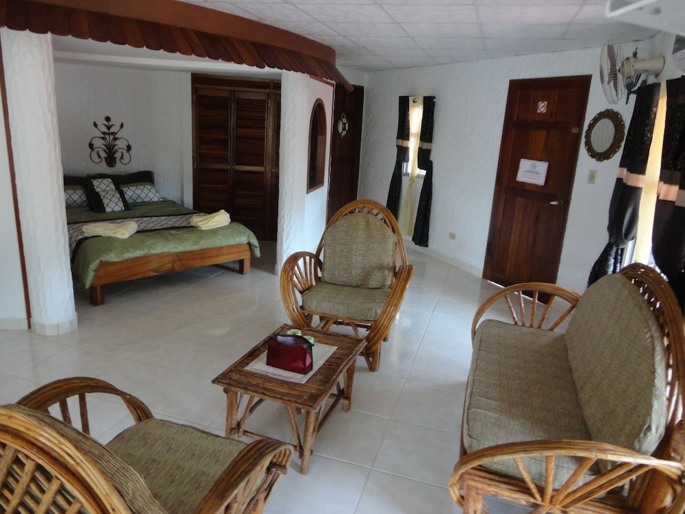 Hotel Y Restaurante Valle Verde