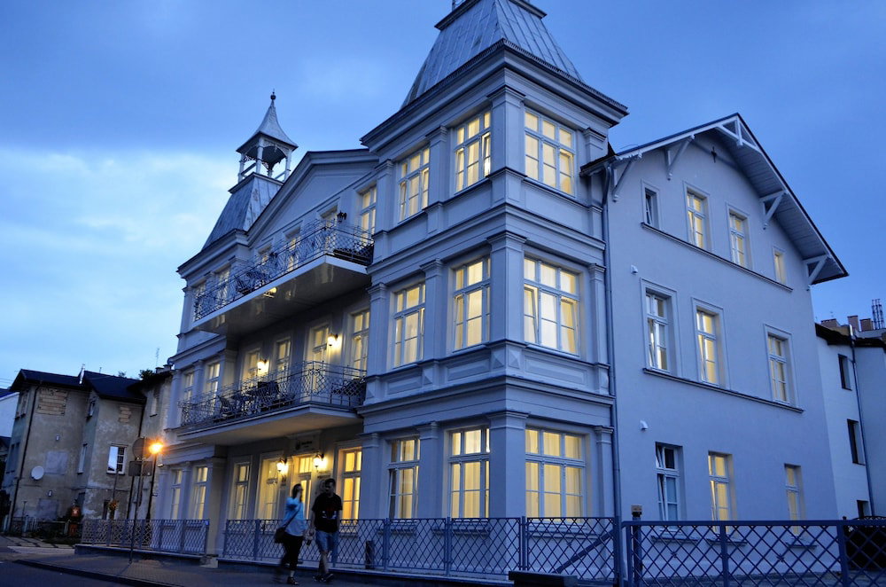 Hotel Dwie Wieże