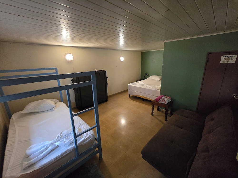 Cultura Humana Guesthouse