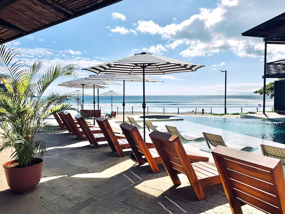 Hotel Wao Beach Hotel