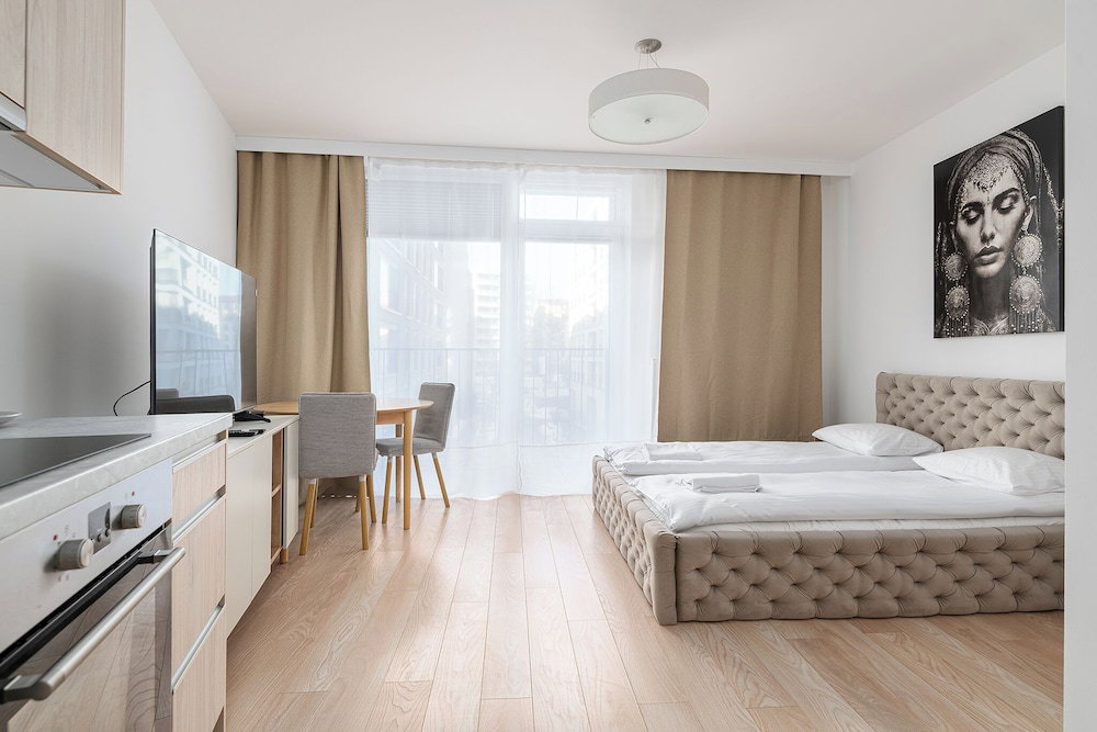 Hotel Rentplanet - Apartament Krochmalna