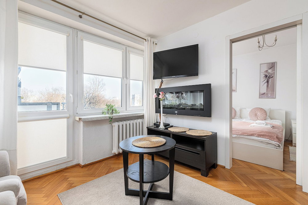 Hotel Rentplanet - Apartament Smolna