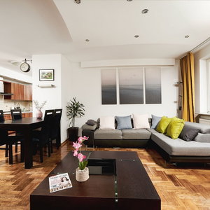 Hotel Lumina Lux Apartment Near Złote Tarasy cazare Ochota