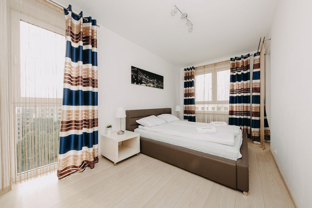 Hotel Shortstaypoland Krakowska - B65