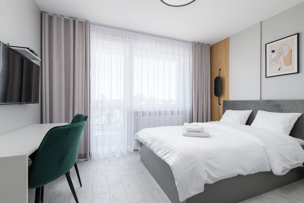 Hotel Rentplanet - Apartament Pileckiego
