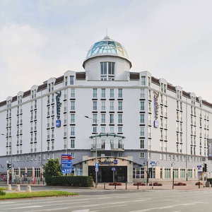 Hotel Radisson Blu Sobieski Hotel cazare Ochota