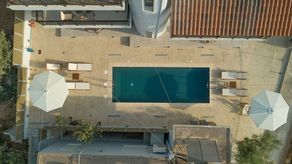 dal travel Hello Village Chania