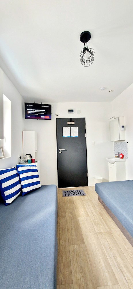 Hotel Rentumi Hostel Gryfino Noclegi Pokoje