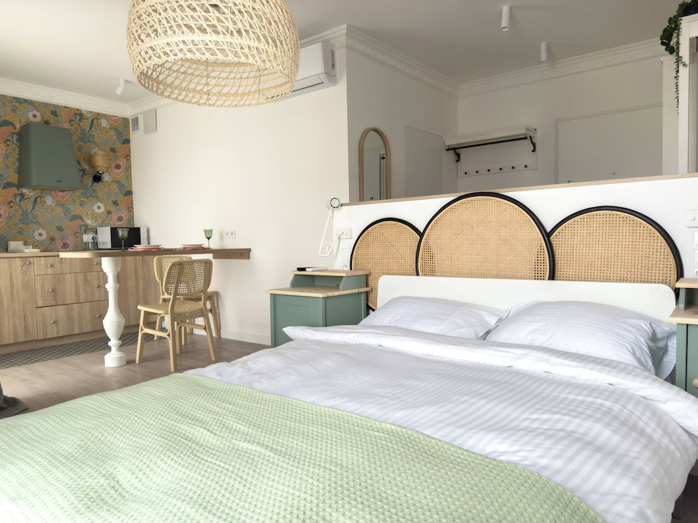 Hotel Rentplanet - Przy Dworcu Głównym
