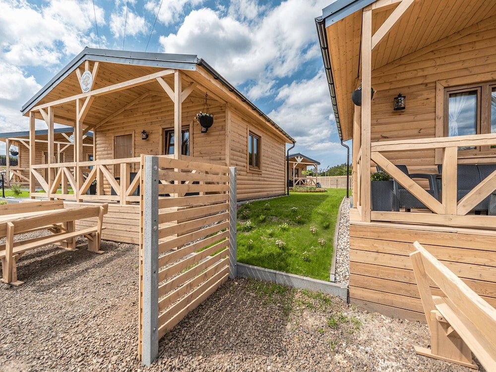 Hotel Cottage In Duszniki Zdroj With Spa & Views