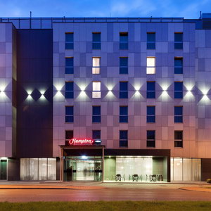 Hotel Hampton By Hilton Krakow cazare Dabie