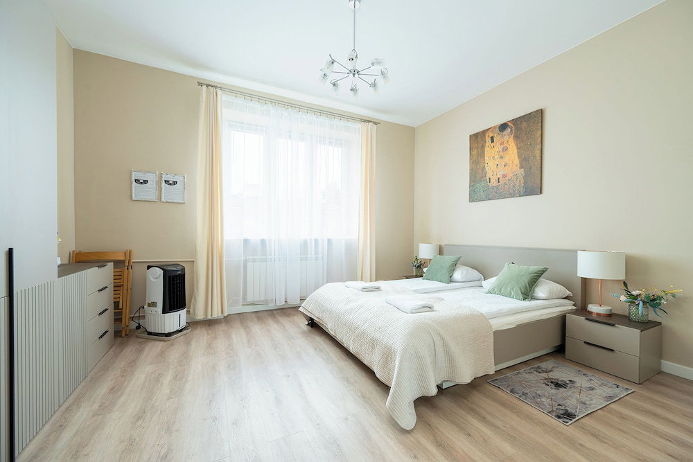 Hotel Rentplanet - Apartament Kameralna