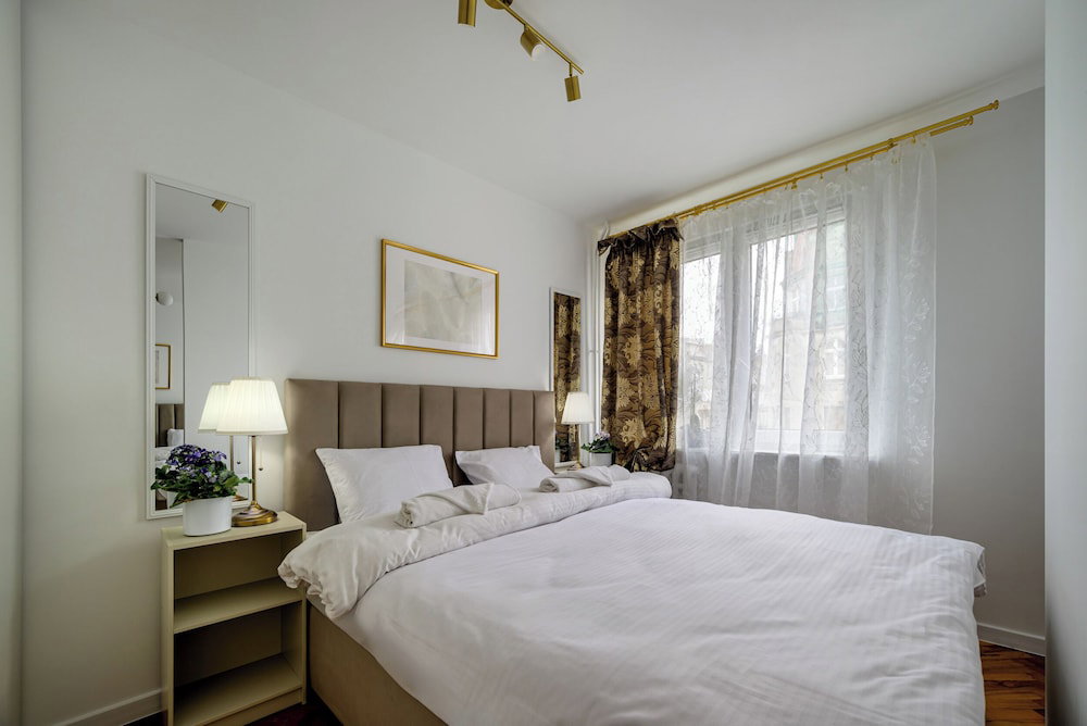 Hotel Rentplanet - Apartament Pereca