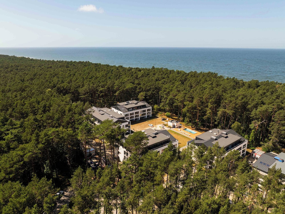 Hotel Hidden Coast Apartments - Premium Seaside Apartments With Pool, 2-Minute Walk To The Beach