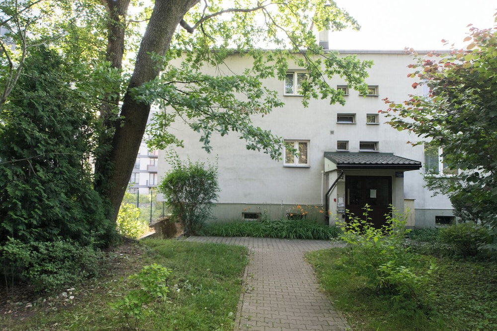 Hotel Cozy Flat With A Garden