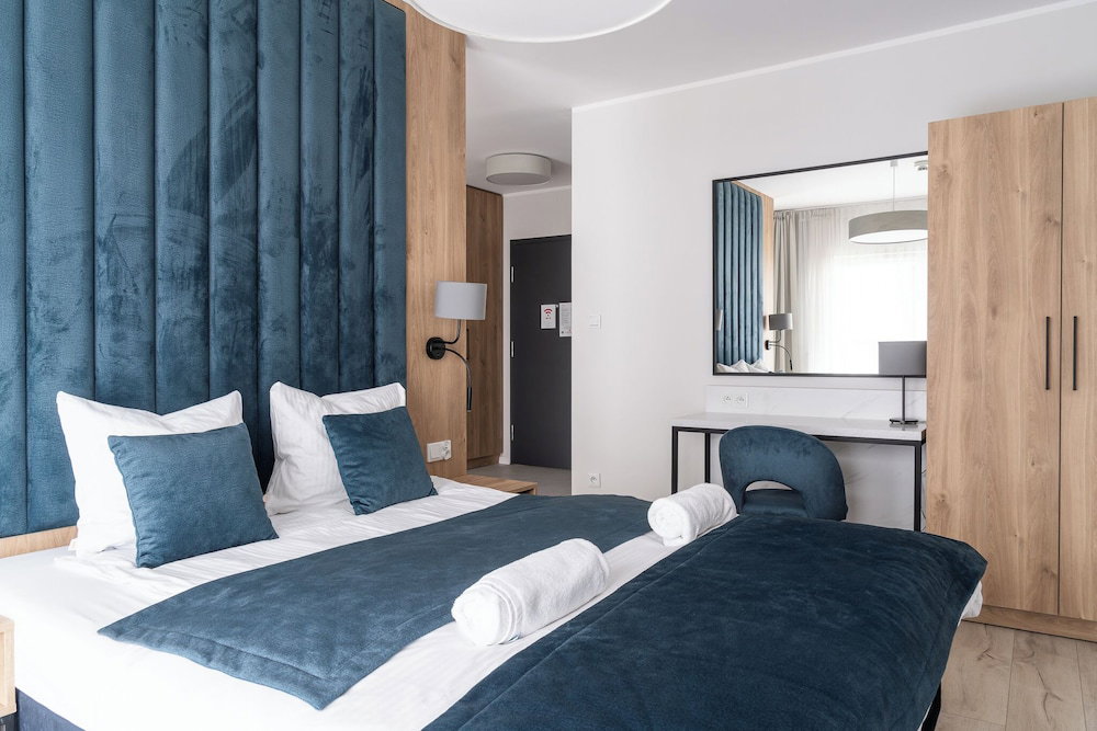 Hotel Rentplanet - Atal City Square
