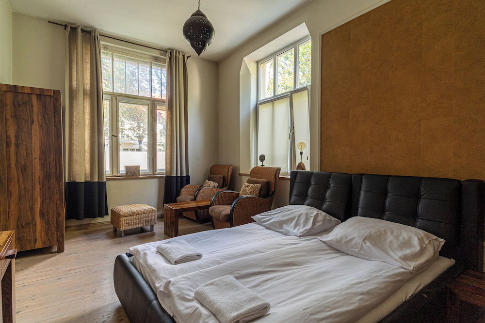 Hotel Africana By Grand Apartments
