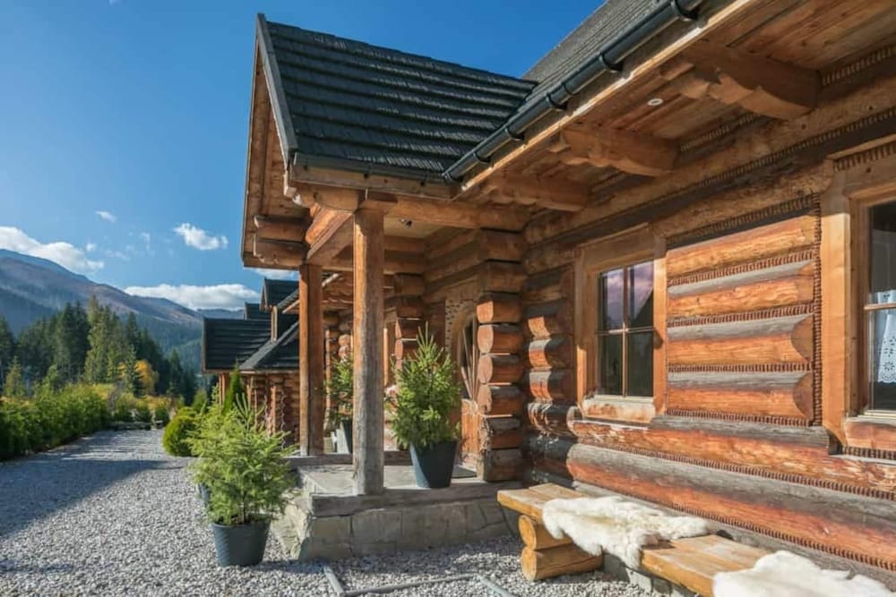 Hotel Holiday Villa With Mountain Views, Koscielisko