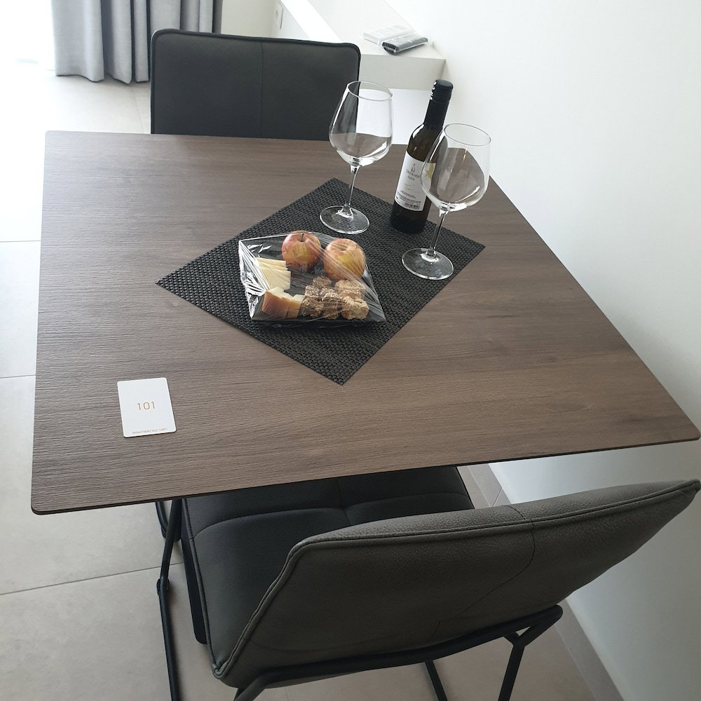 dal travel Antel Suites & Apartments