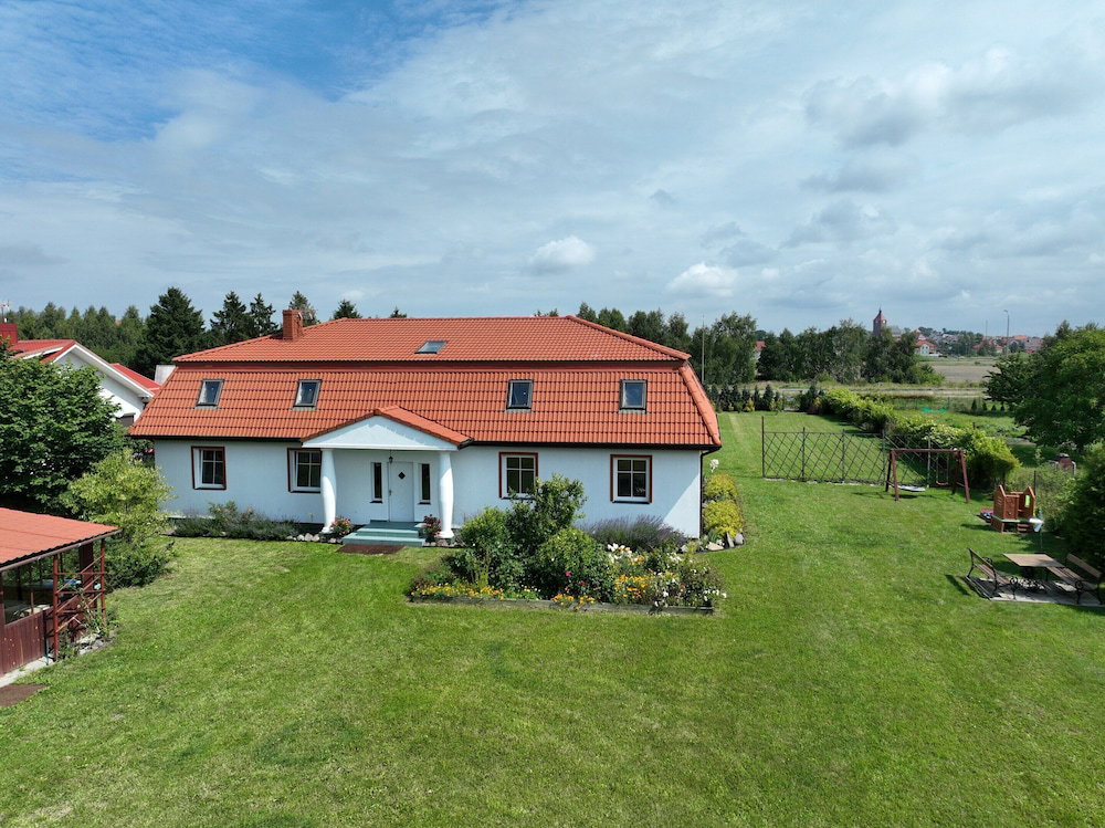 Hotel Holiday Home Darlowo Near Beach & Lighthouse